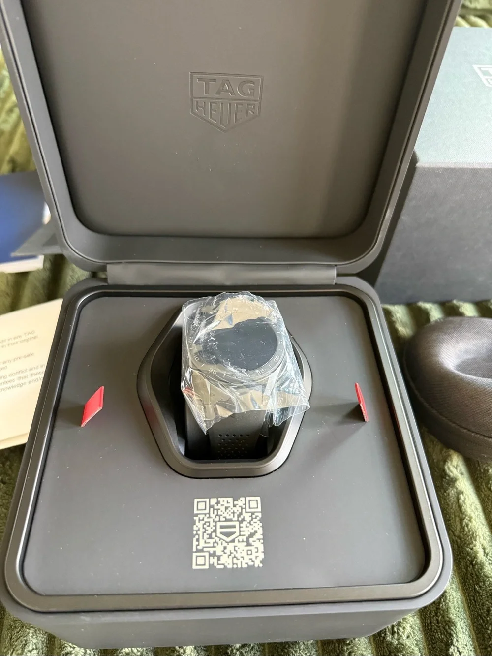 TAG Heuer Connected Calibre E5 45mm titanium grade 2 coated with black DLC